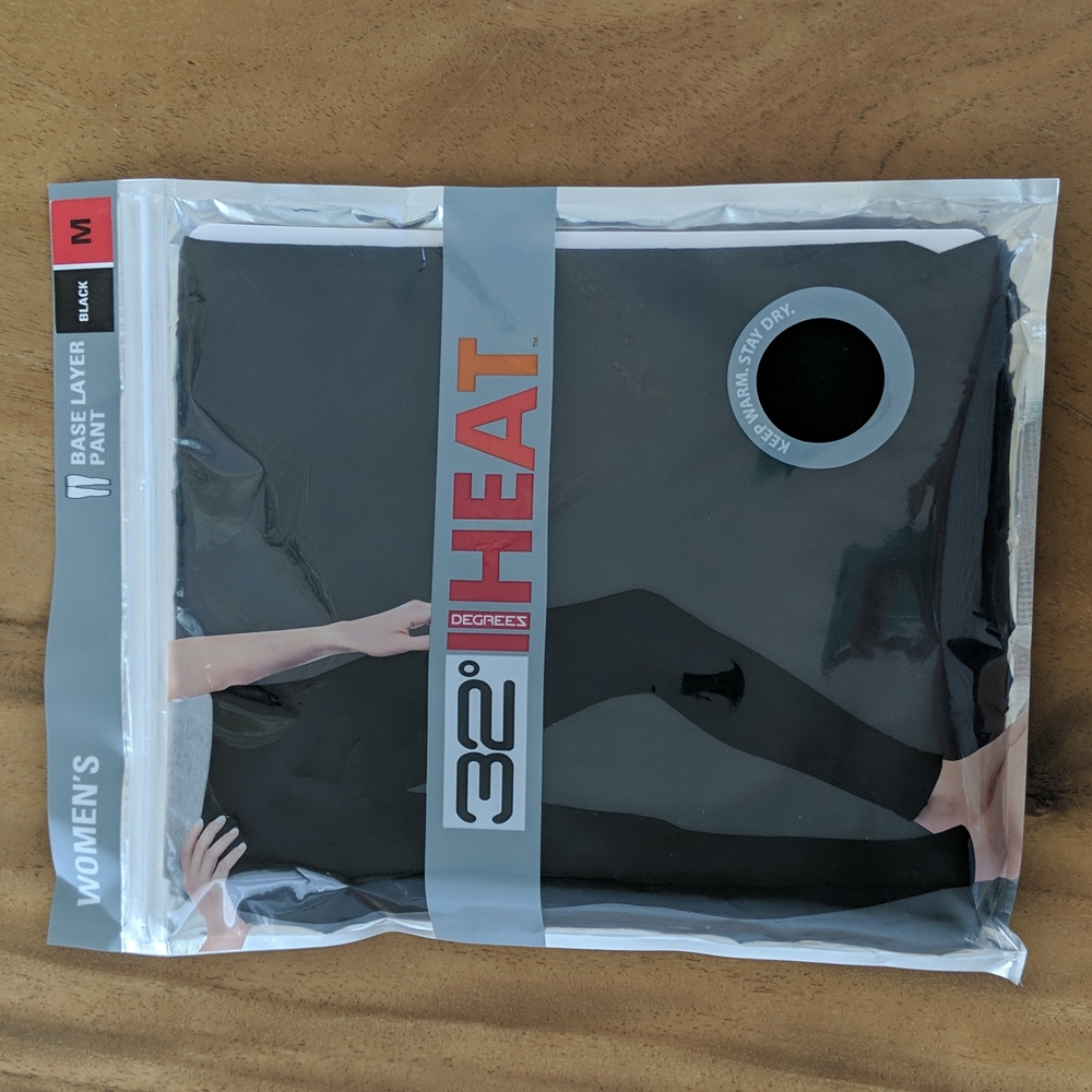 UNIQLO base layer pants black, medium 32 degrees heat